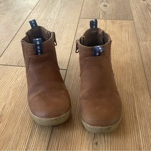 Boys size 12 school ankle boots